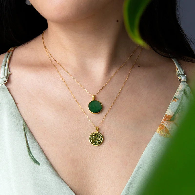 Ladies geometric necklaces-Reversible Peony Jade Necklace