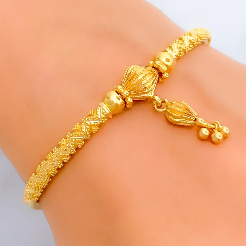 Ladies tennis bracelets-Beautiful Dangling 22k Gold Bracelet