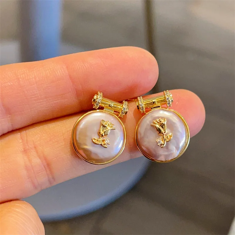 E1349 Ear Studs--Baroque White Pearl