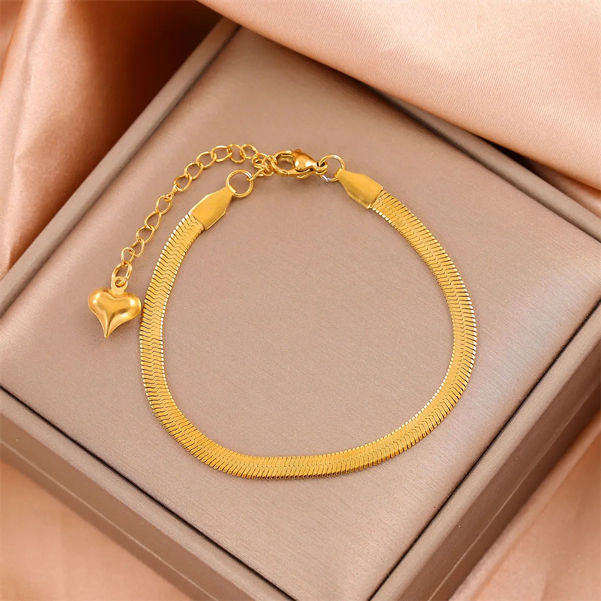 Ladies colorful bracelets-Simple Style Solid Color Stainless Steel 18K Gold Plated Bracelets In Bulk