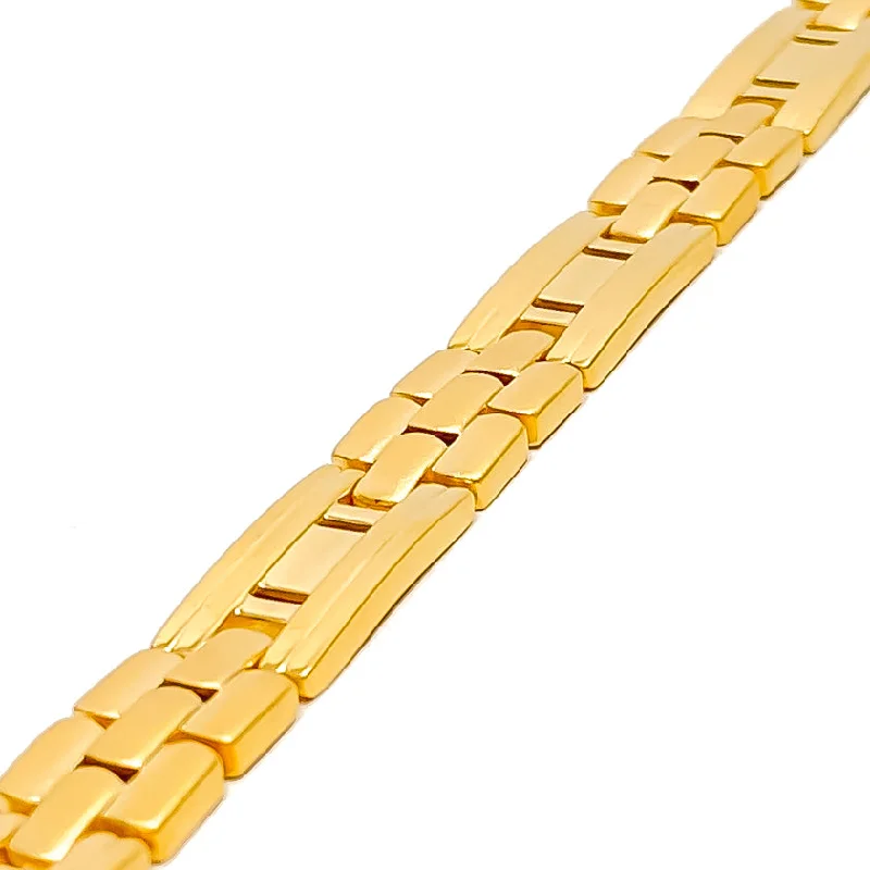 Ladies cuff bracelets-Charming Dressy 22K Gold Men's Bracelet