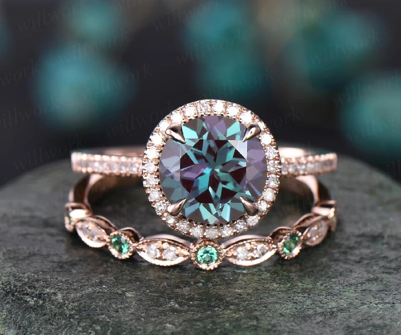 Ladies engagement rings with unique settings-Alexandrite engagement ring set