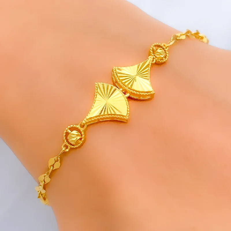 Ladies unique bracelets-Elegant Attractive 21k Gold Bracelet