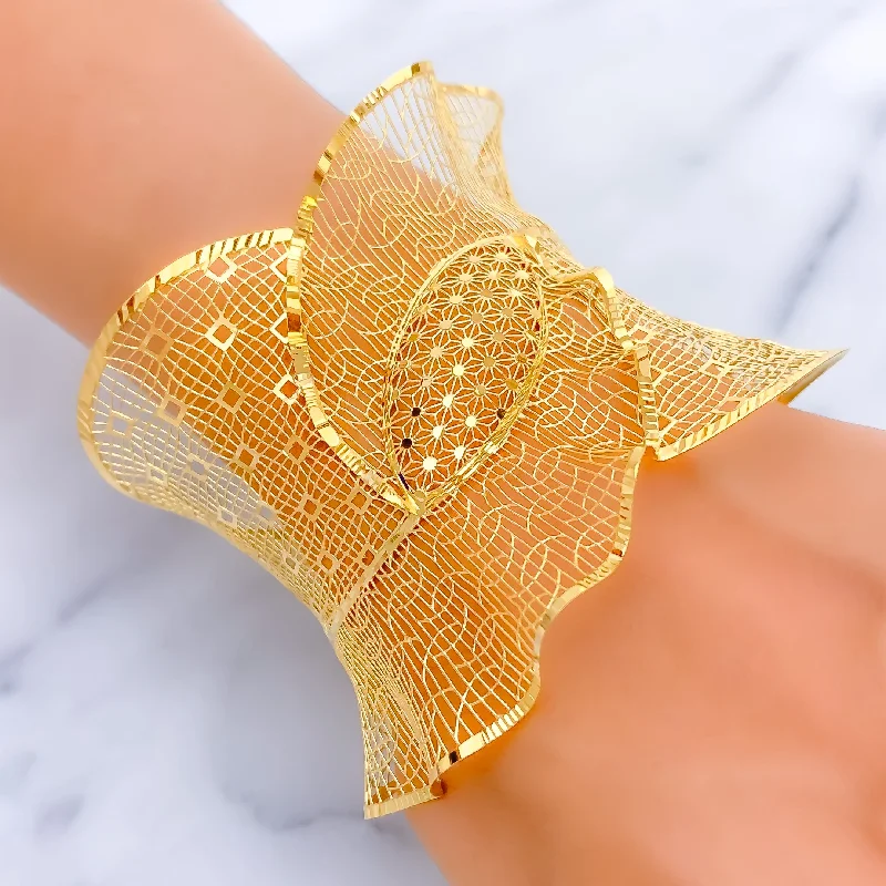 Ladies adjustable cuff bracelets-Ornate Filigree 21K Gold Wavy Bangle Bracelet