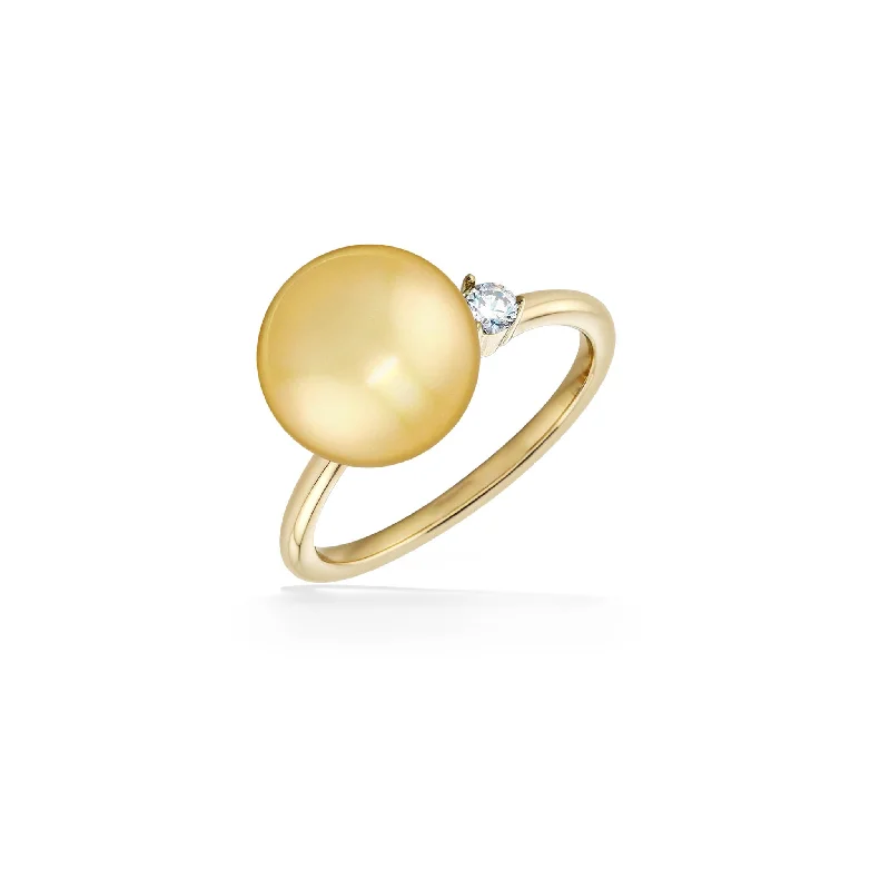 Ladies luxury rings-Golden South Sea Pearl Ring