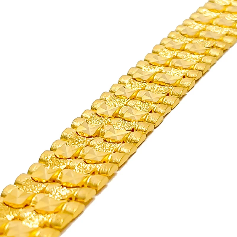 Ladies silver bracelets-Vibrant Interlinked 22K Gold Men's Bracelet