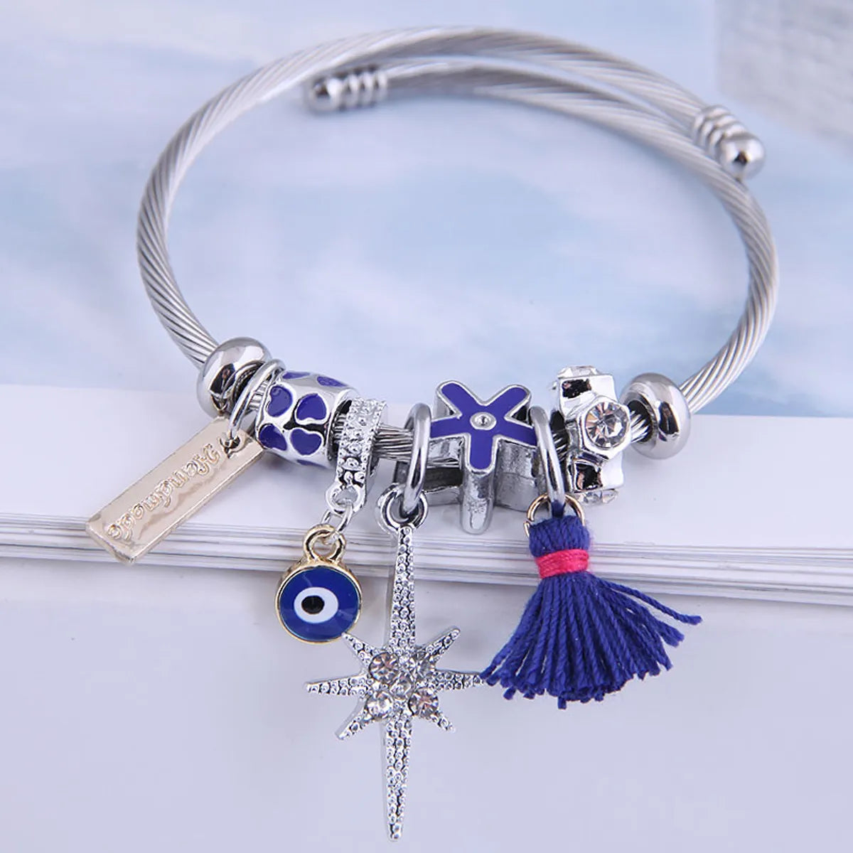 Ladies friendship bracelets-Fashion Metal Simple Devil'S Eyes Tassel Bracelet