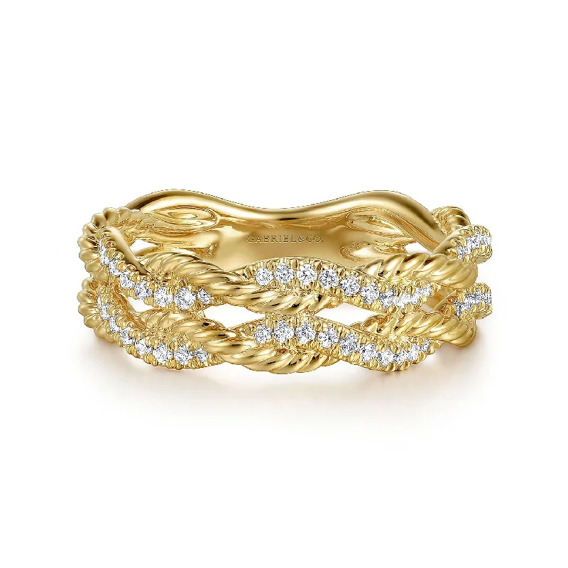 Ladies heart-shaped rings-14K Yellow Gold Diamond Twisted Ladies Ring