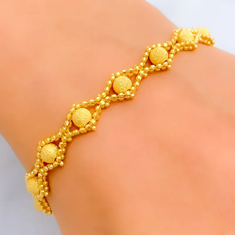 Ladies handmade bracelets-Lovely Fashionable 22K Gold Bracelet