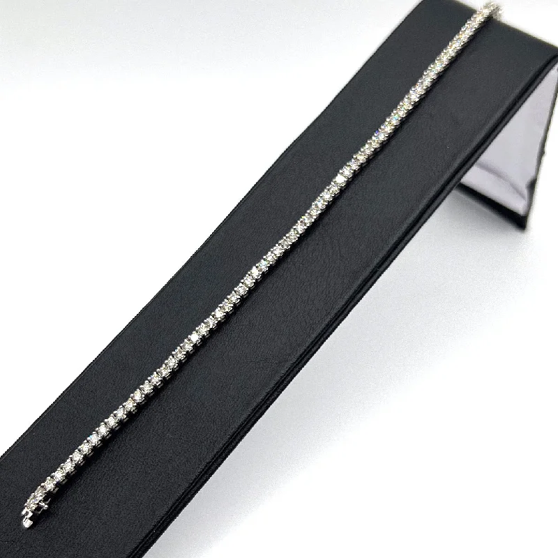 Ladies designer bracelets-14KT DIAMOND TENNIS BRACELET